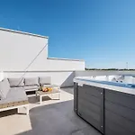 Vista, Jacuzzi, Pool *