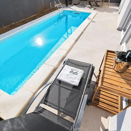 Vista, Jacuzzi, Pool Villa *