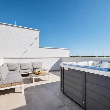 Vista, Jacuzzi, Pool *