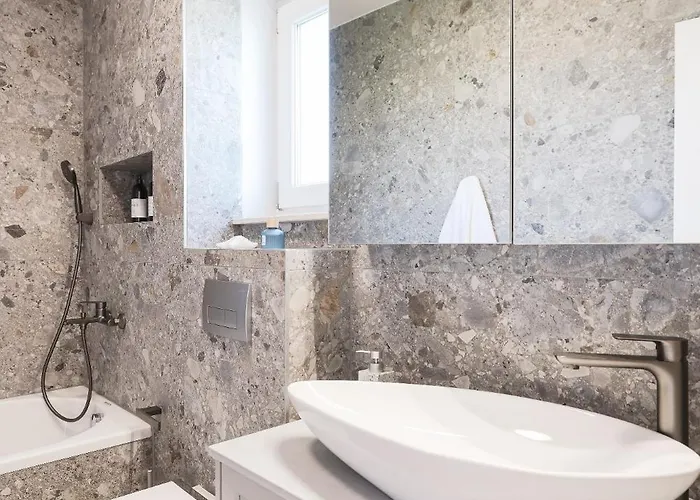 Vista, Jacuzzi, Pool 别墅 普利拉卡