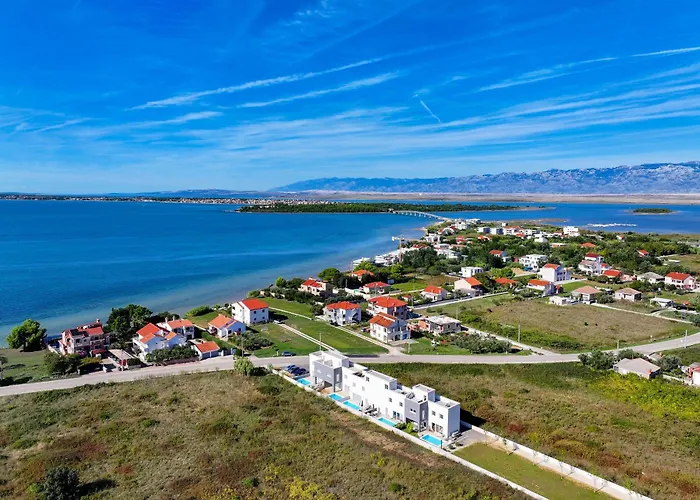 Vista, Jacuzzi, Pool Willa *